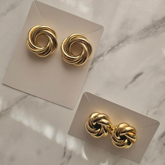 18K Gold Roud Earrings