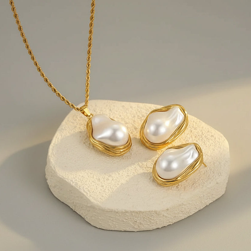 Elegant Retro Earrings Necklace