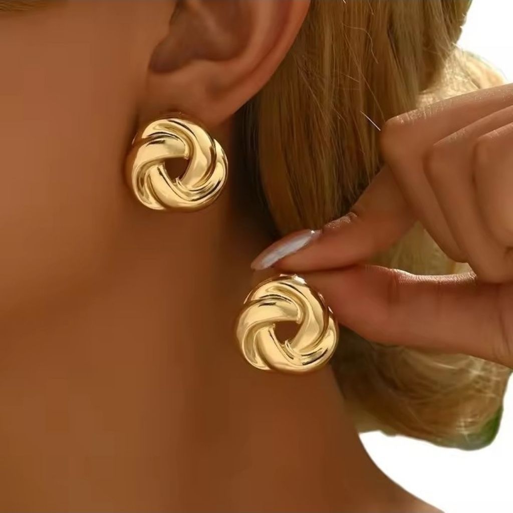 Gold Plated 18K Gold Circular Triangle Earrings